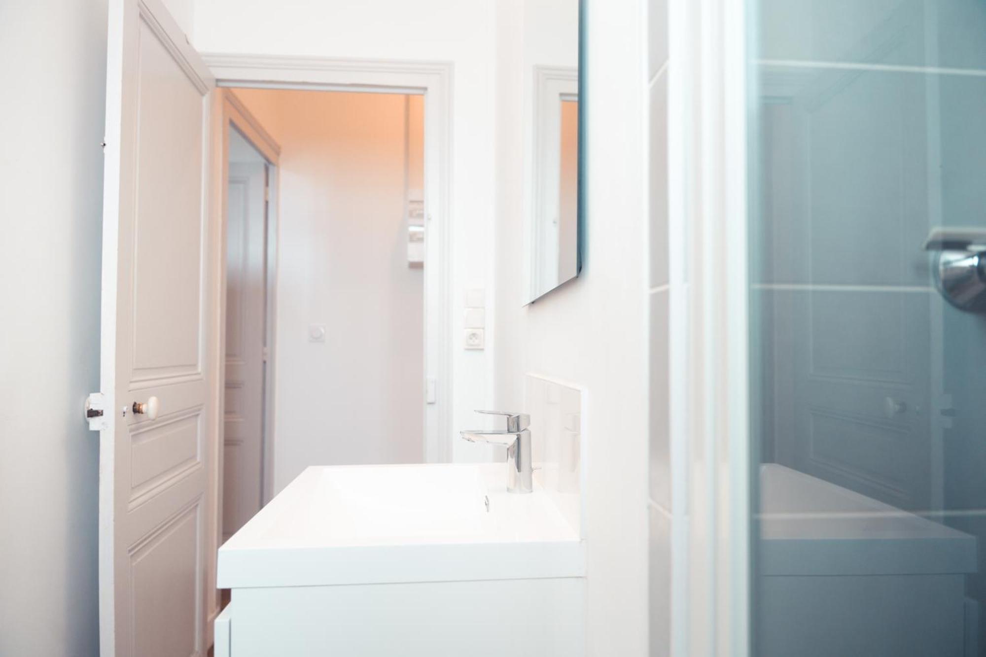 Le Ronsardien - Appartement Calme Et Confortable Tours Esterno foto